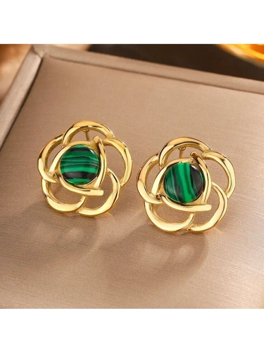 Green Stone Floral Stud Earrings – 18k Gold Plated Stainless Steel | Statement